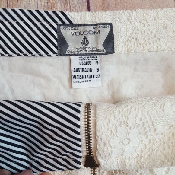 Volcom zipper skirt early 2000s - Picture 2 of 7